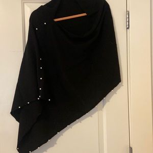 Black cape with pearl detail